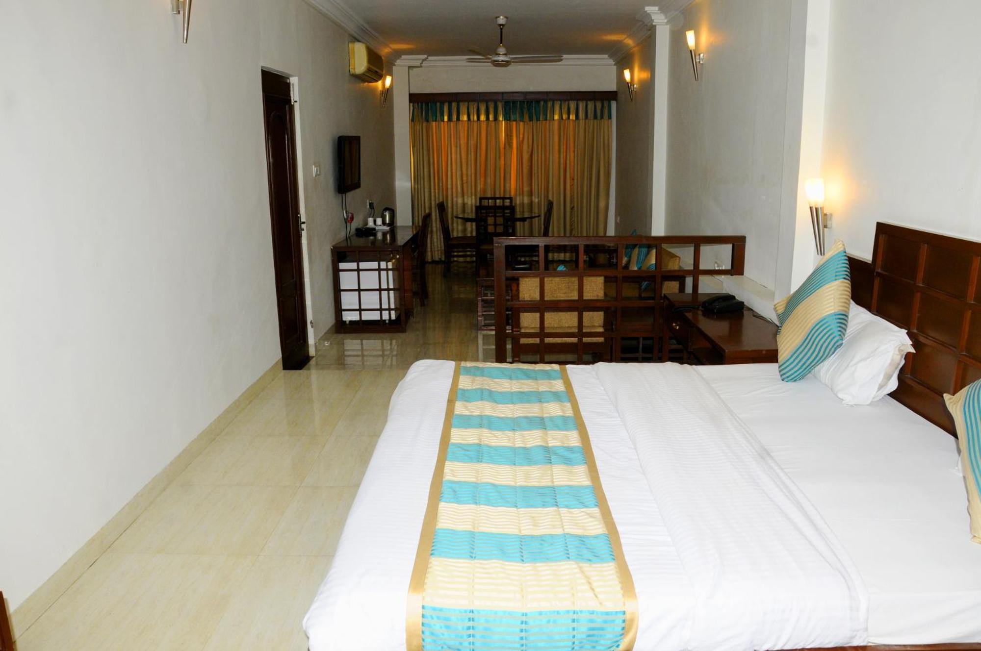 Hotel Ashray Ujjain Exterior foto